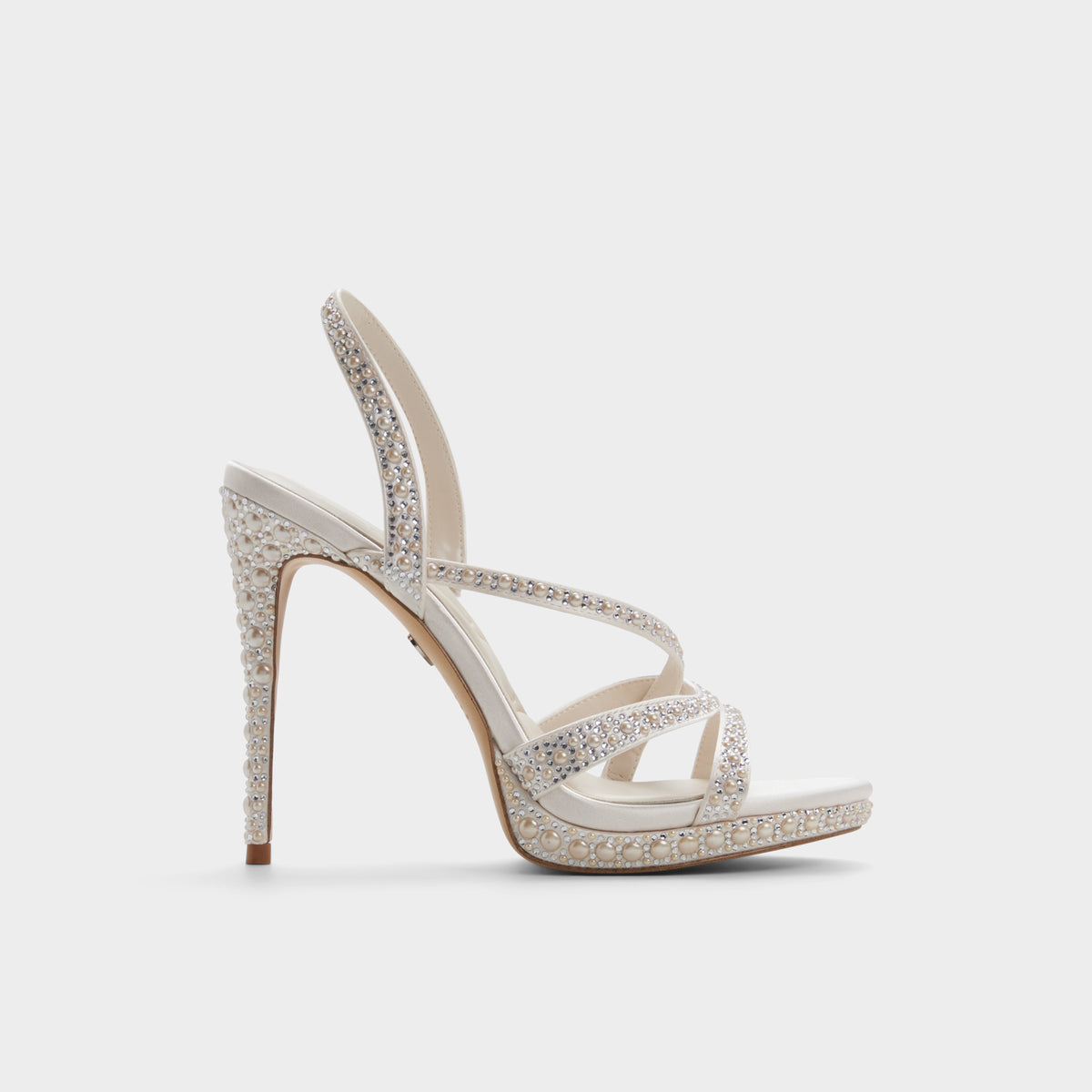 color_swatch:https://media.aldoshoes.com/v3/product/brinnley/110-003-032/brinnley_white_110-003-032_sw_sq_100x100.jpg